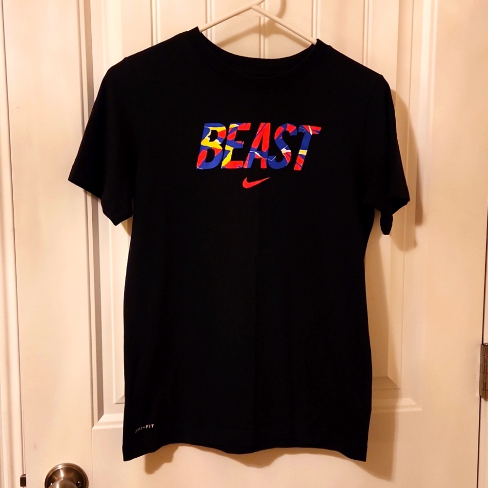 Youth Nike T-shirt